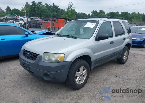 2005 Ford Escape Xls из США, поврежденный, VIN 1FMYU92Z35KC10851